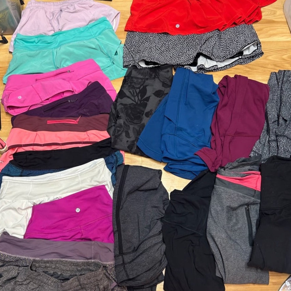 LULULEMON MYSTERY BOX - Picture 11 of 11